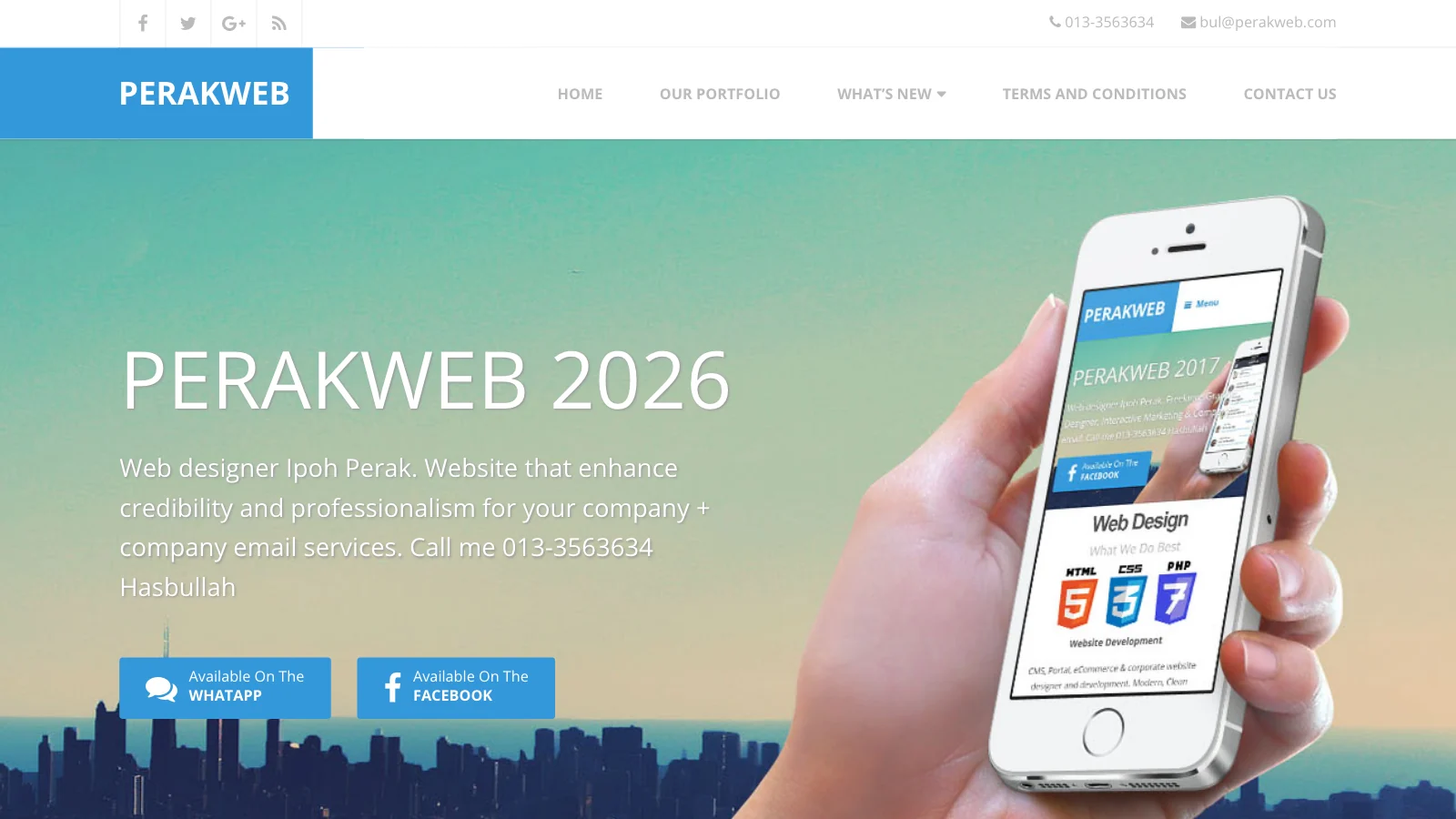 Screenshot of the PerakWeb home page describing a web designer in Ipoh Perak, with buttons for WhatsApp and Facebook