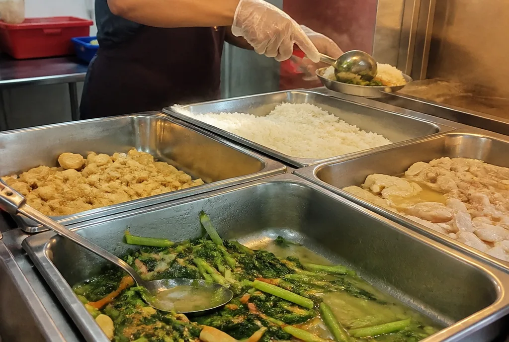 The new rice sets, each with a portion of vegetables.