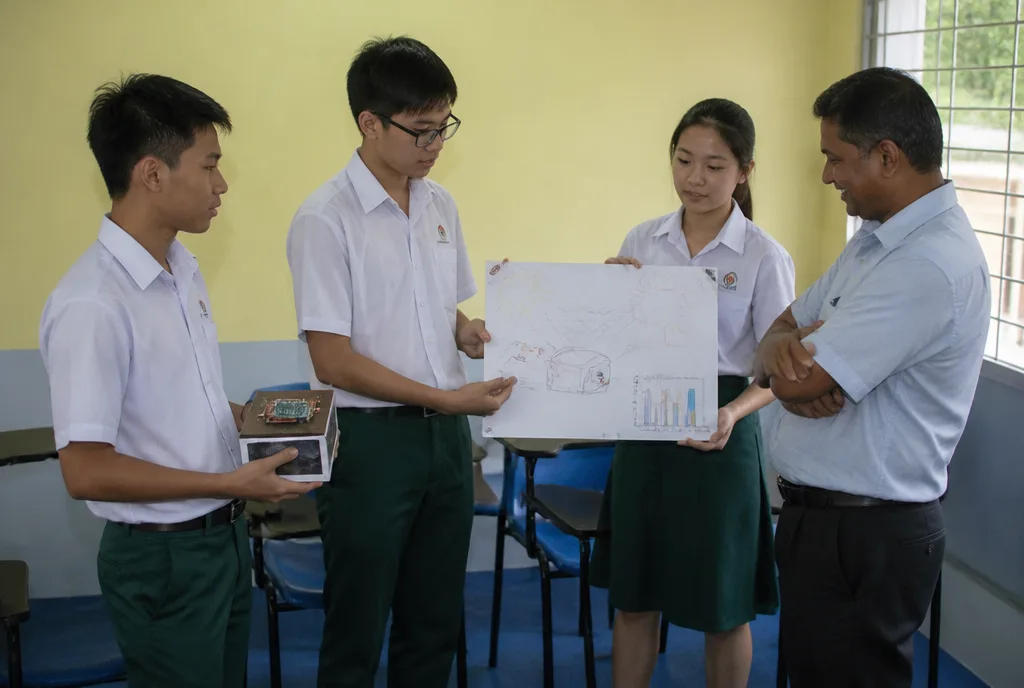 Presenting the project to the physics department.