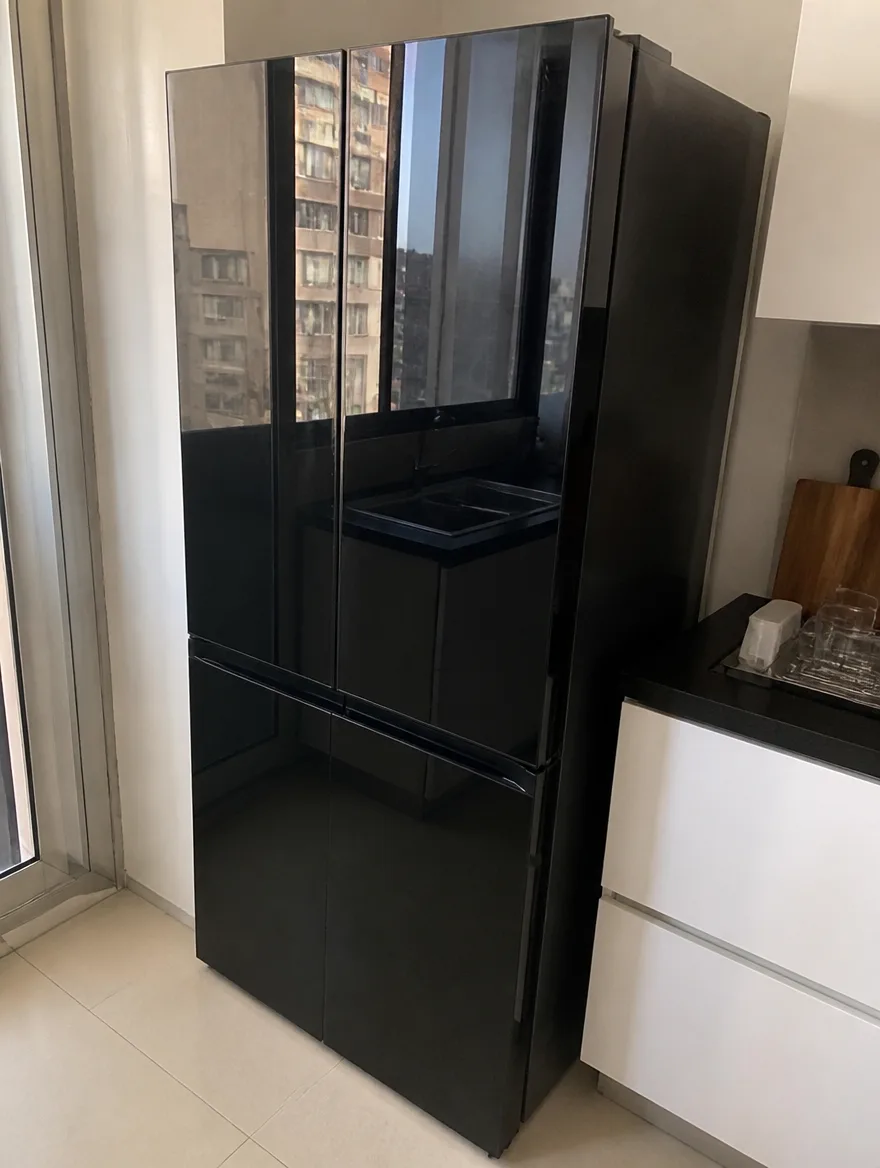 Glass-door no-frost refrigerator, black