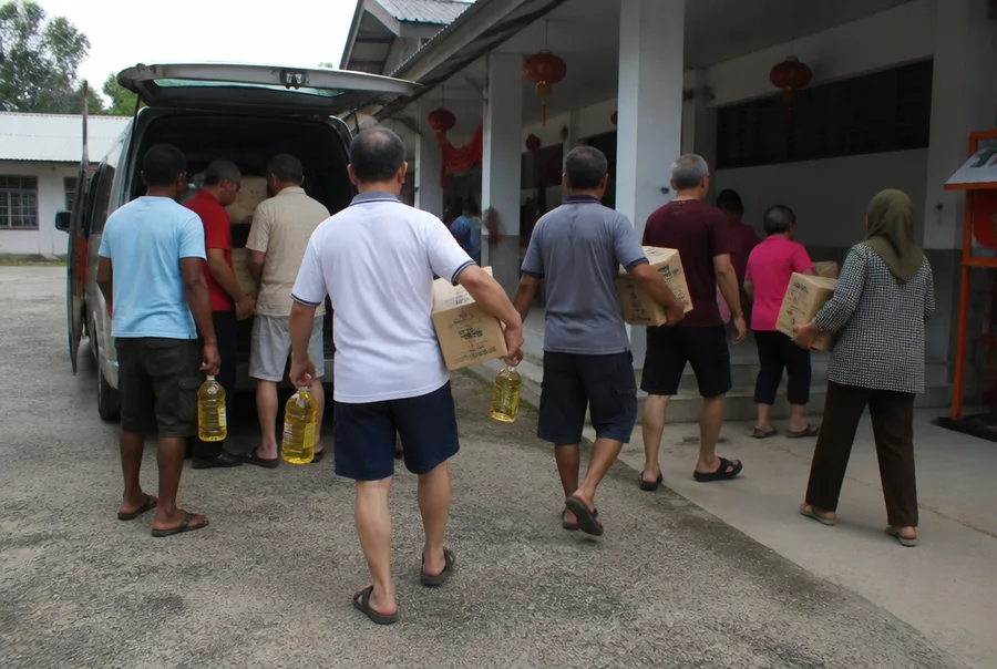 Rural food distribution, Perak and Kelantan