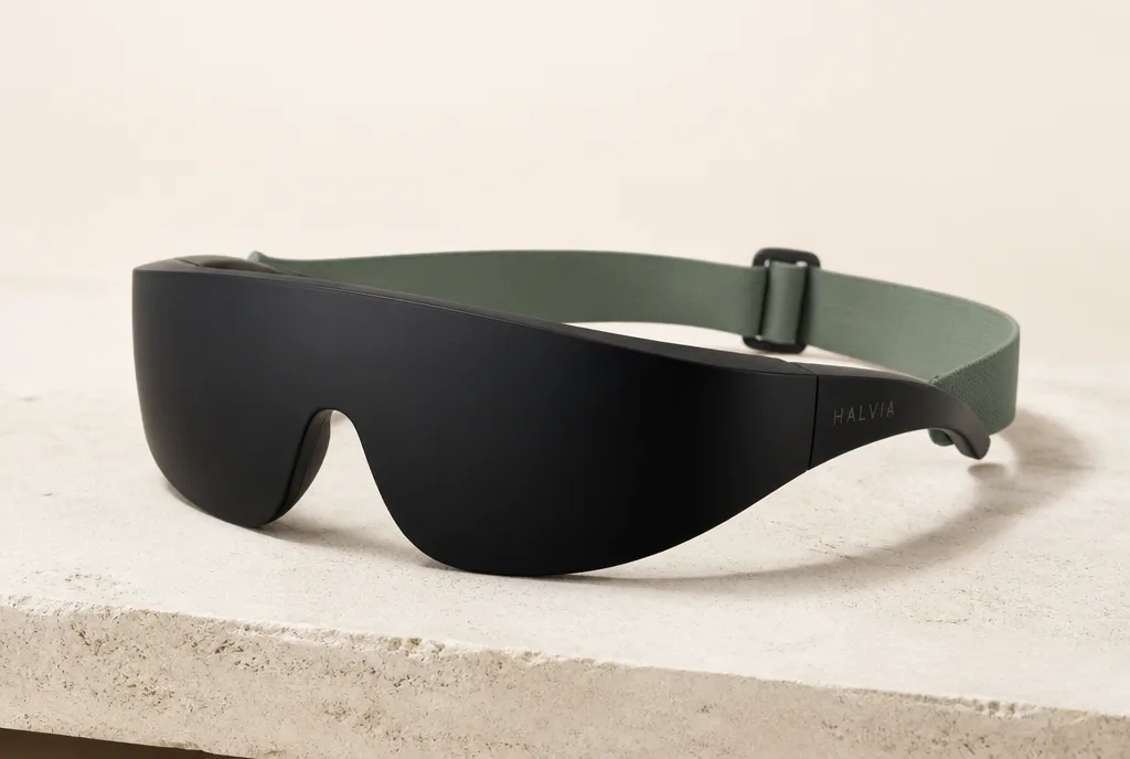 Halvia Blackout Eyewear